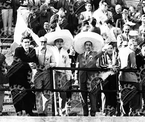 Chile 1962 - Público con sombreros mexicanos